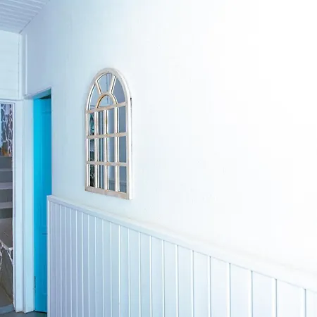 Πανσιόν Blue Lagoon