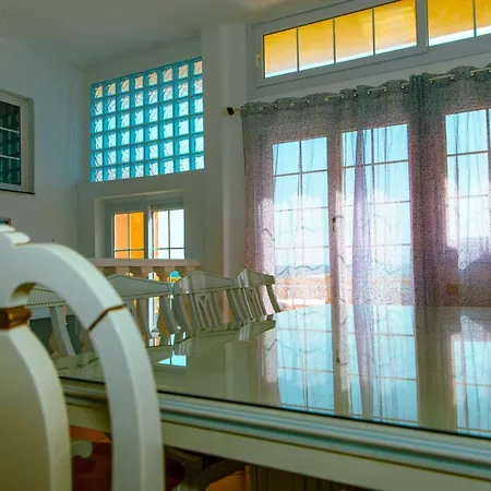 Πανσιόν Blue Lagoon *