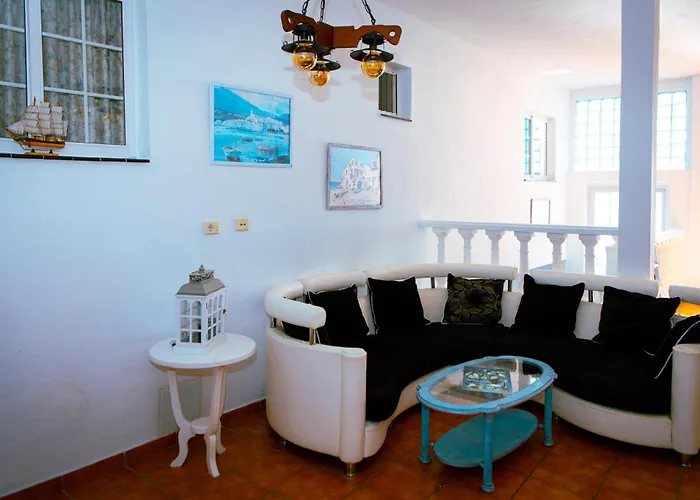 Blue Lagoon בית הארחה La Mareta